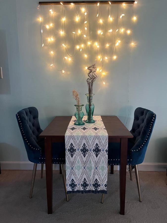 Cozy Loft With Parking And Private Patio W/ Grill Apartment Wilmington Bagian luar foto